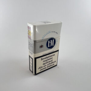 L&M "Luminous Mark Silver Label" (Triple Filter)