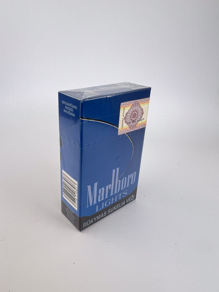 Marlboro Lights „Blue Cowboy“ Edition - Image 2